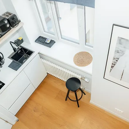 Bright Digital Nomads Loft, Ac, Workspace, 24' Monitor, 5 Min To Old Town