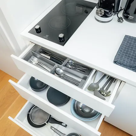 Bright Digital Nomads Loft, Ac, Workspace, 24' Monitor, 5 Min To Old Town Daire