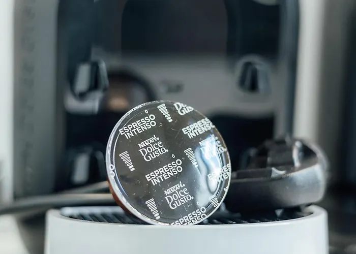 Dzīvoklis Bright Digital Nomads Loft, Ac, Workspace, 24' Monitor, 5 Min To Old Town *